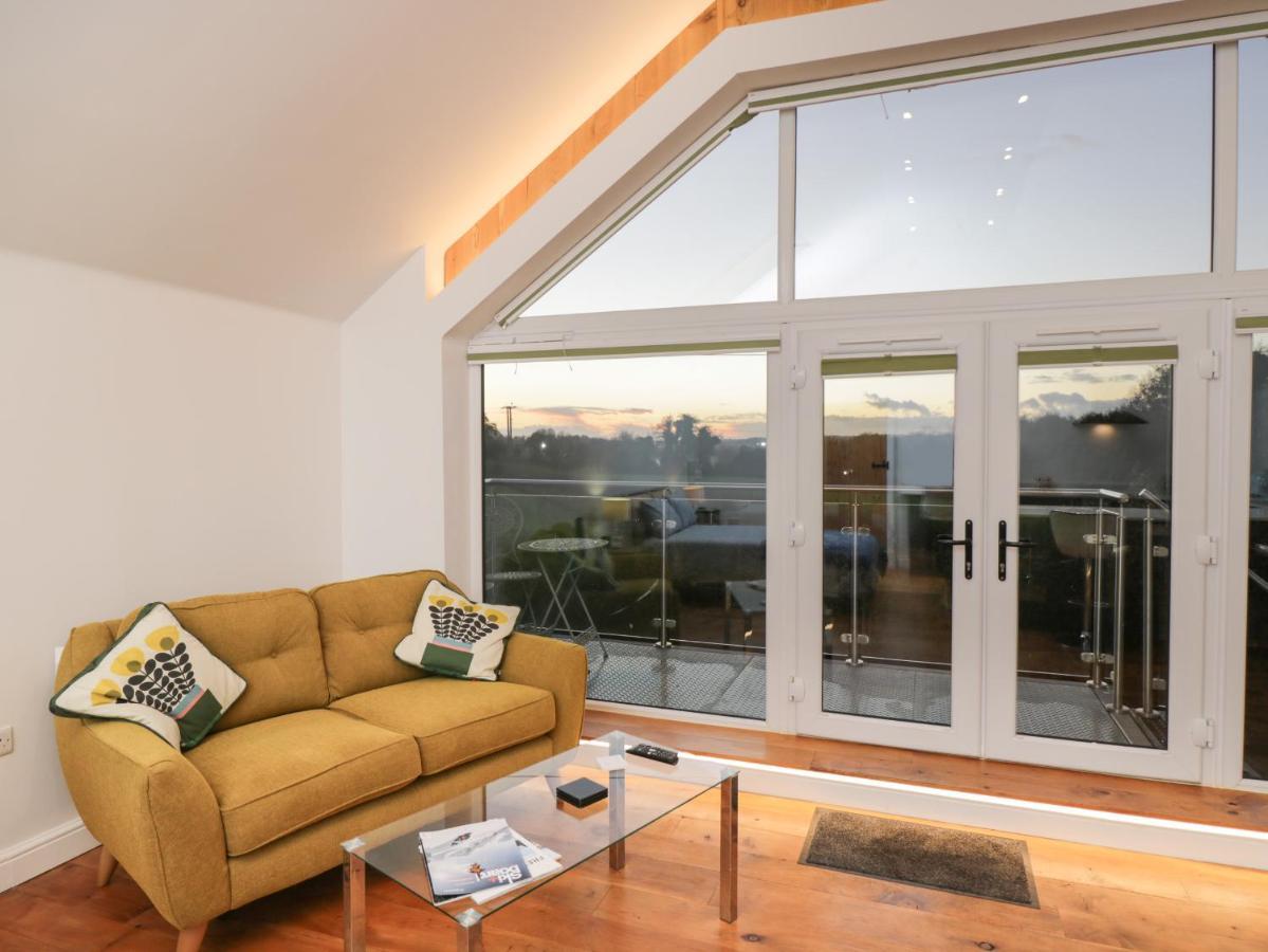 Ferienwohnung Upper Annex Calne Exterior foto